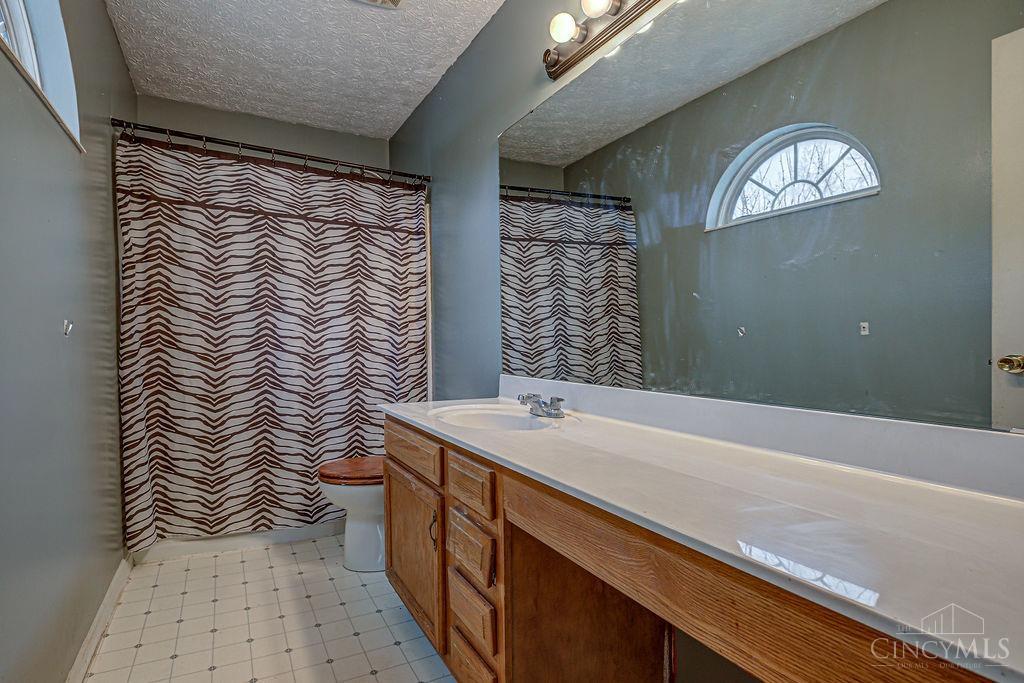 930 E Branch Court, Trenton, Ohio image 14