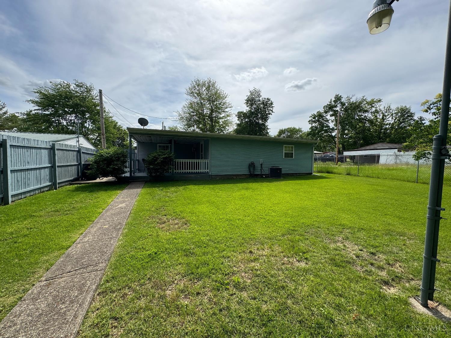 209 N Orchard Circle, Blanchester, Ohio image 25