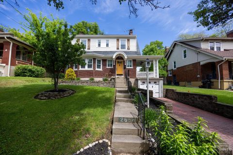 Photo of 2654 Ocosta Avenue, Cincinnati, OH 45211 (MLS # 1878492)
