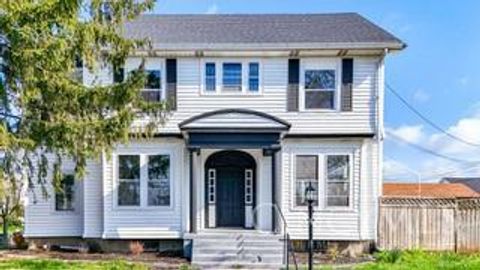 Photo of 430 Elvin Avenue, Hamilton, OH 45013 (MLS # 1863806)