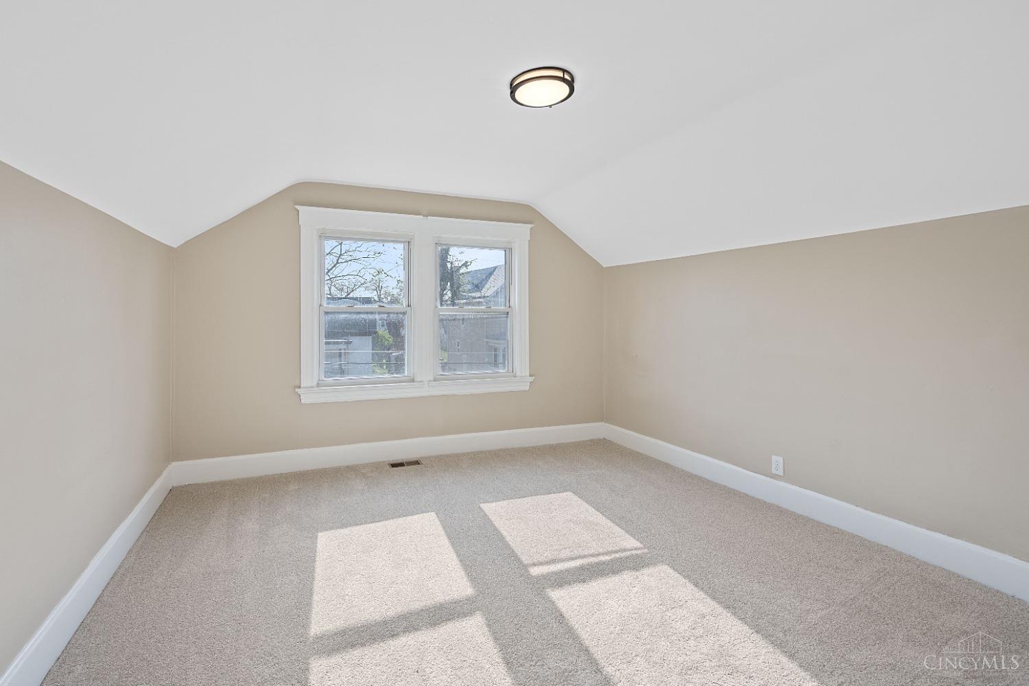 5731 Saint Elmo Ave, Cincinnati, Ohio image 21