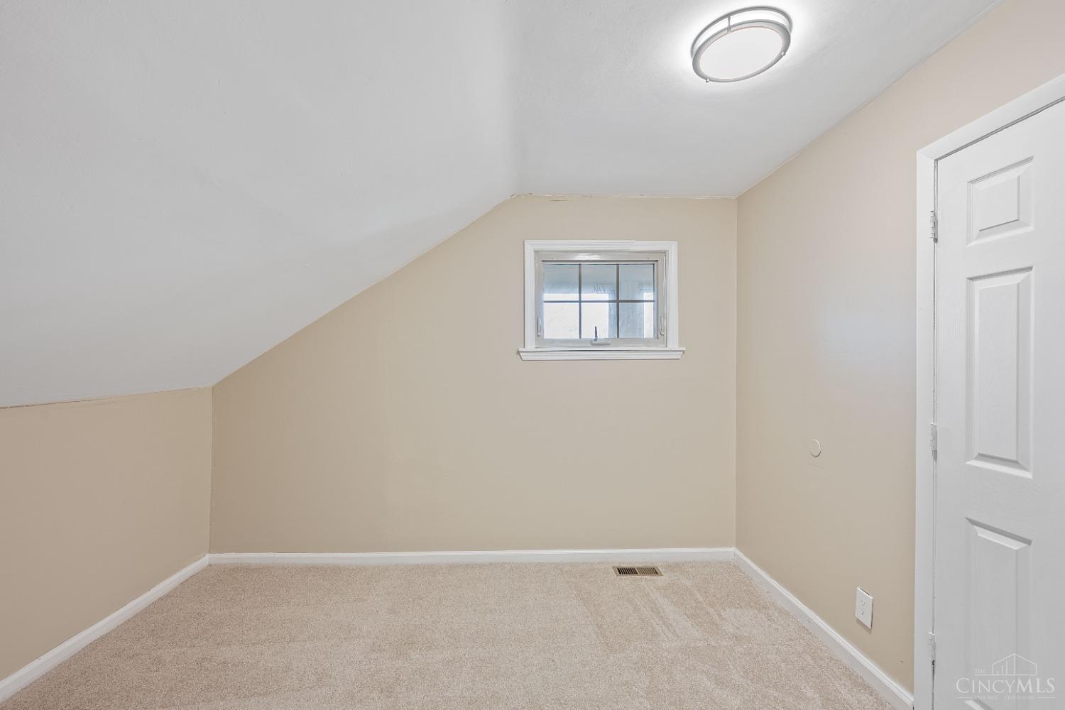5731 Saint Elmo Ave, Cincinnati, Ohio image 17