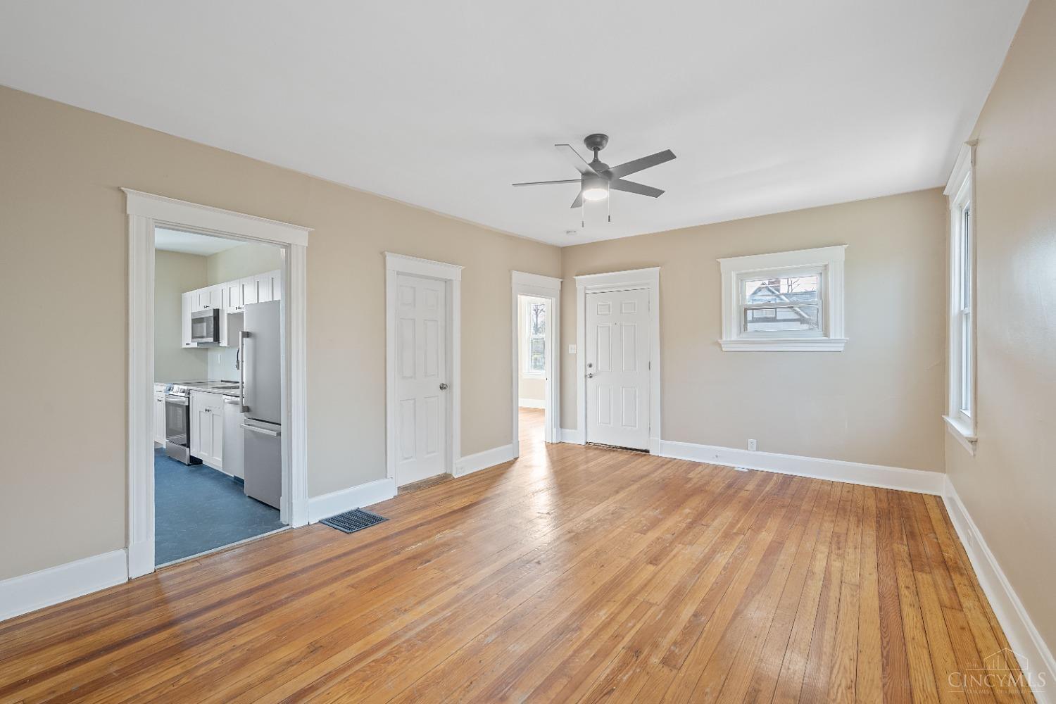 5731 Saint Elmo Ave, Cincinnati, Ohio image 5