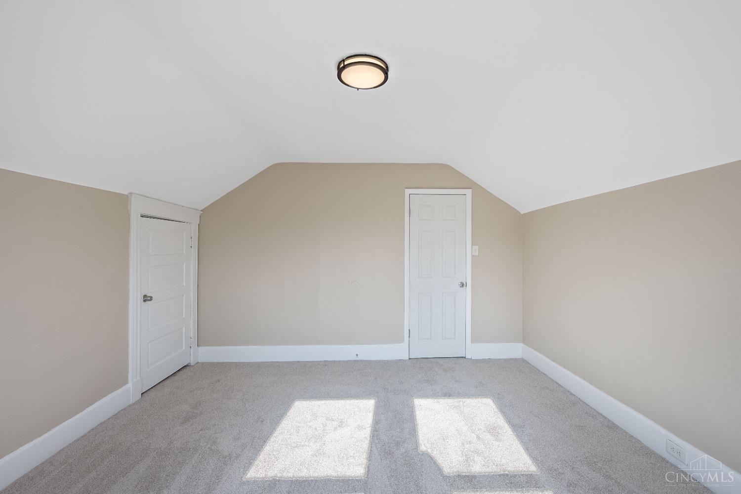 5731 Saint Elmo Ave, Cincinnati, Ohio image 22