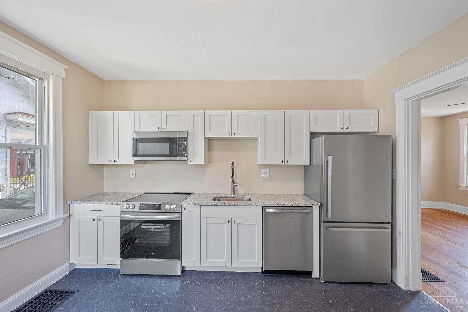 5731 Saint Elmo Ave, Cincinnati, Ohio image 8