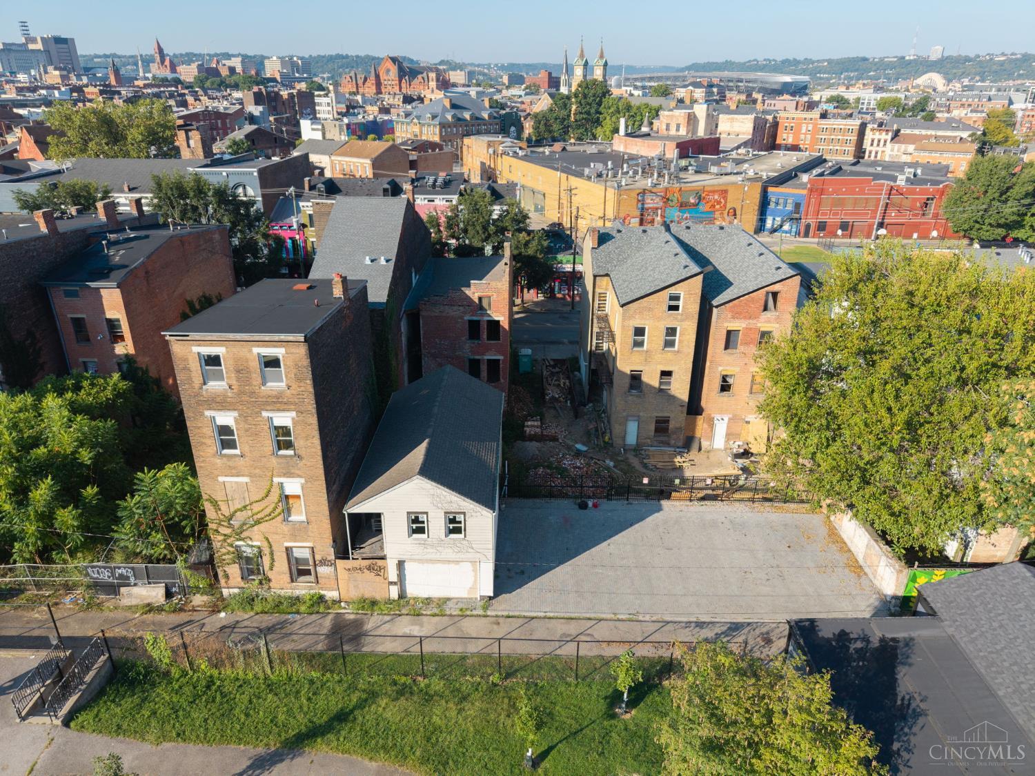 114 E Mcmicken Avenue