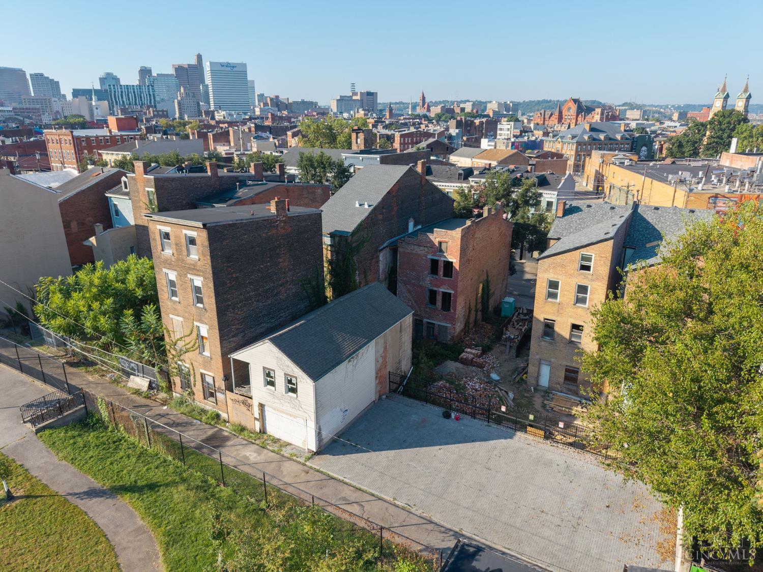 114 E Mcmicken Avenue