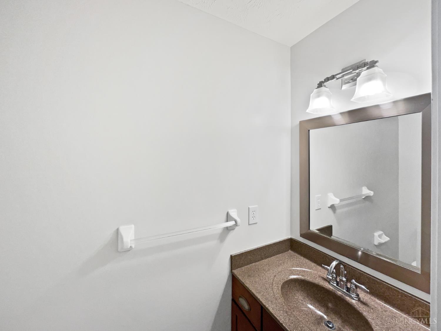 1193 Lake Meadow Court, Lebanon, Ohio image 16