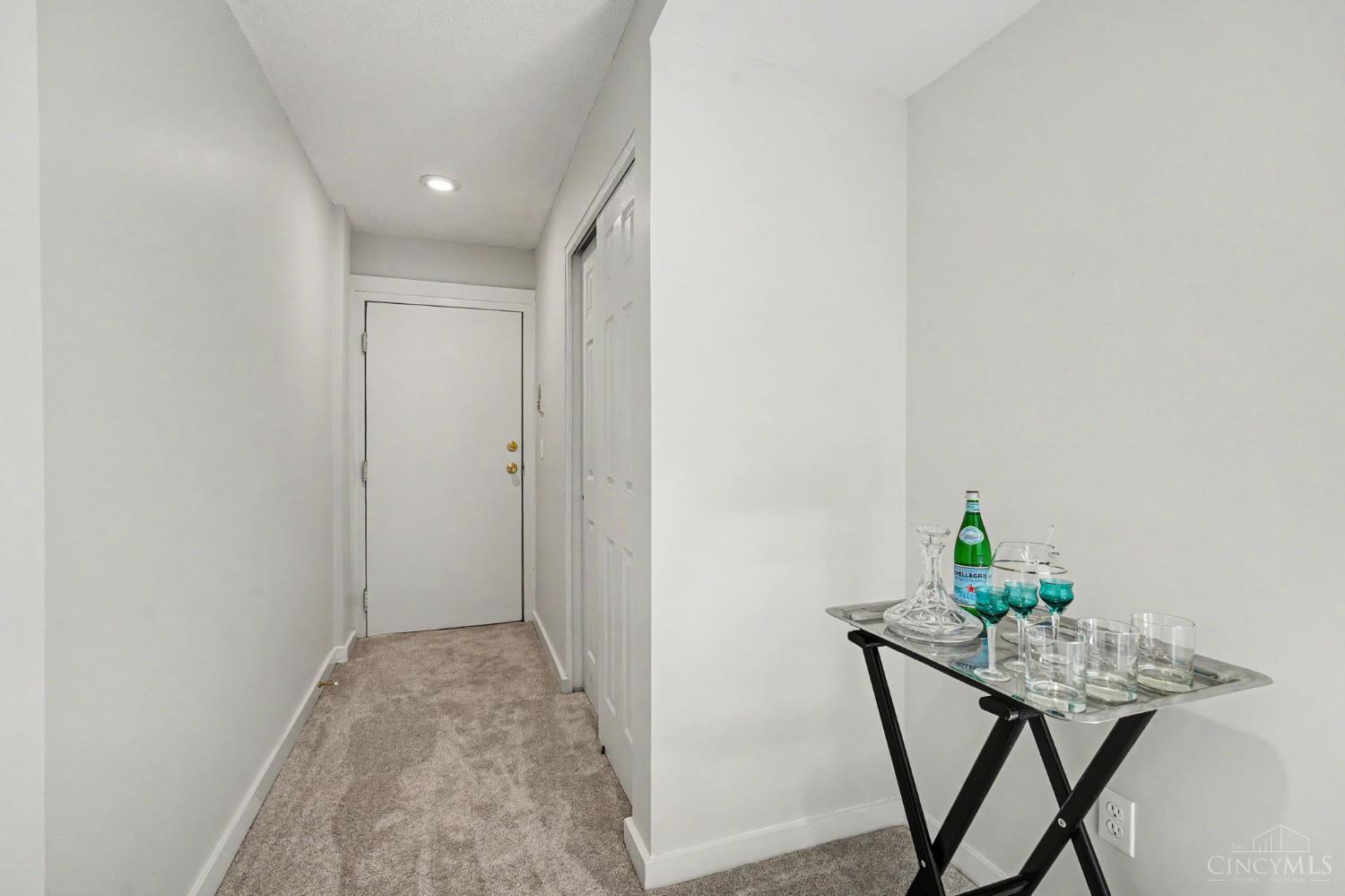 427 Hopkins Street 9