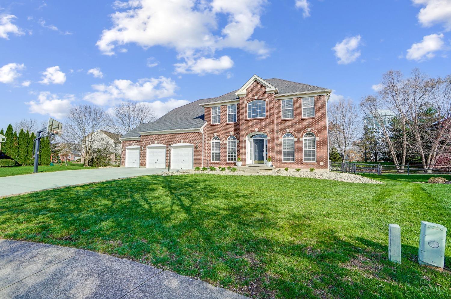 5584 Brompton Court, Mason, Ohio image 4