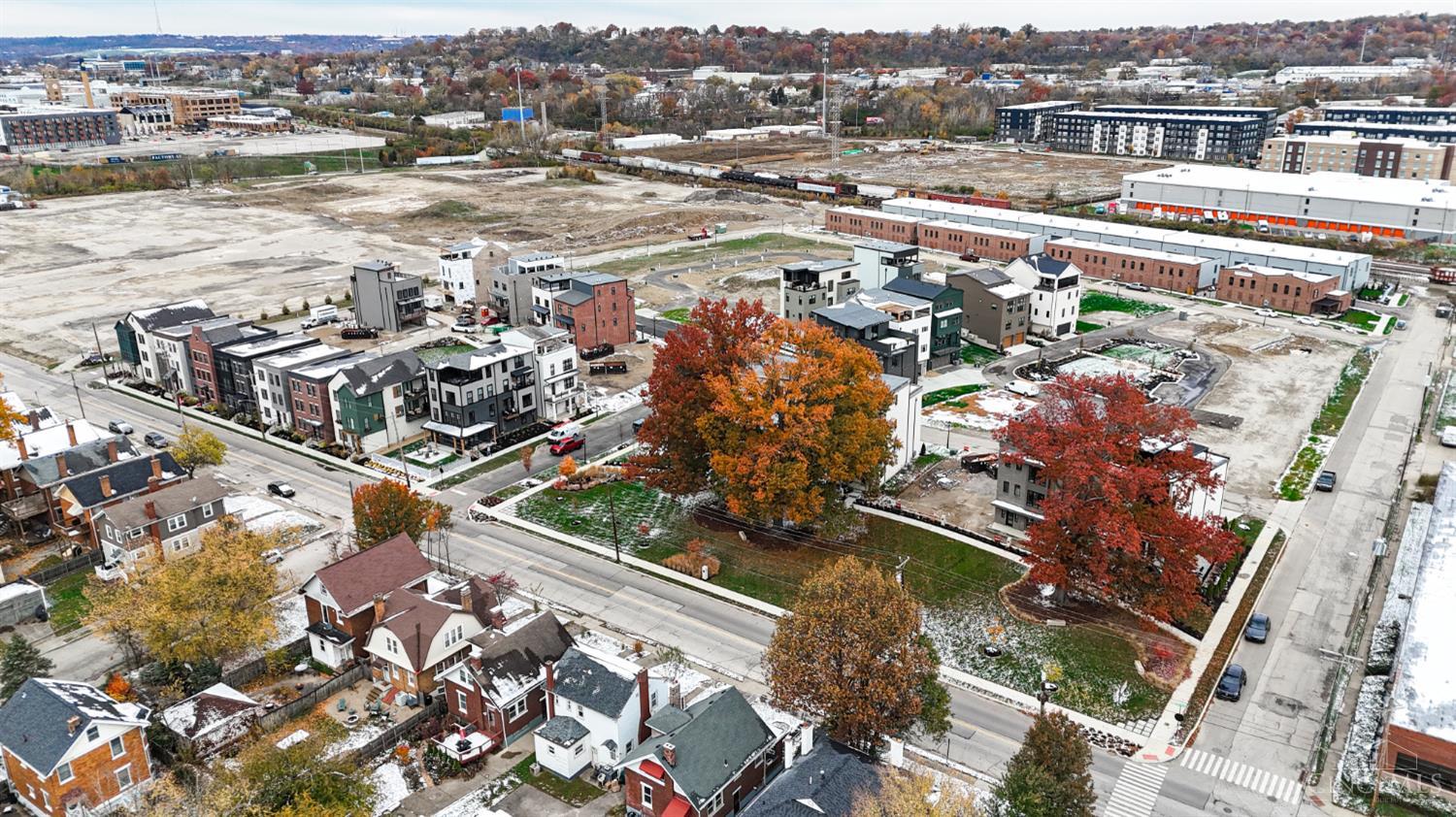 2905 Three Oaks Lane