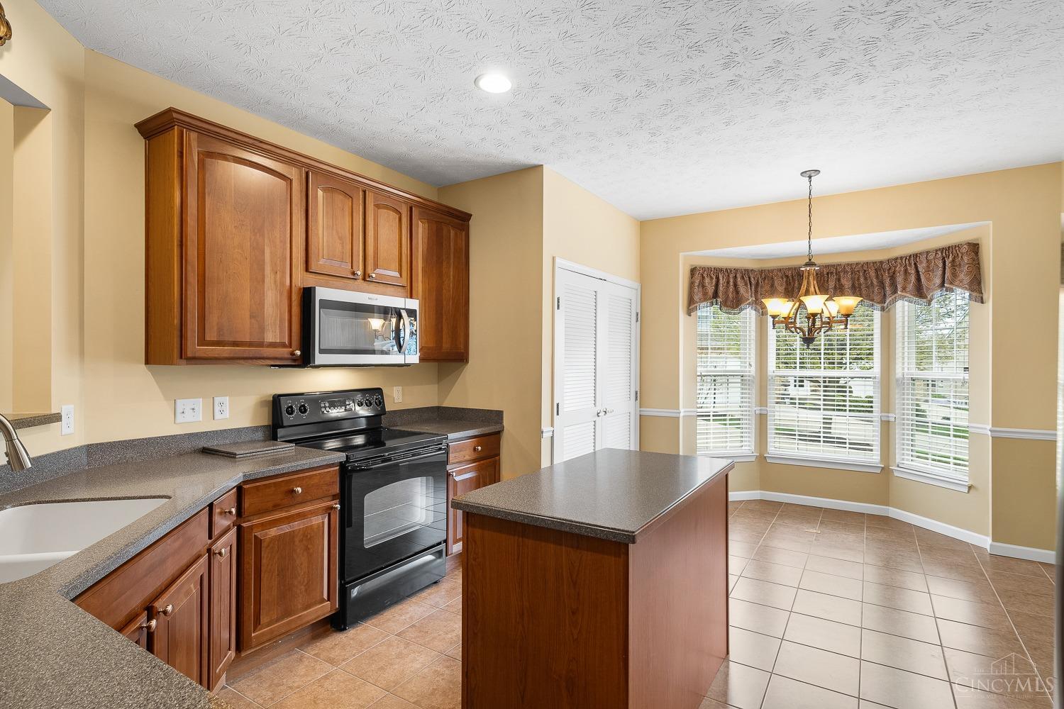171 Fox Hills Ln Ln, North Bend, Ohio image 14