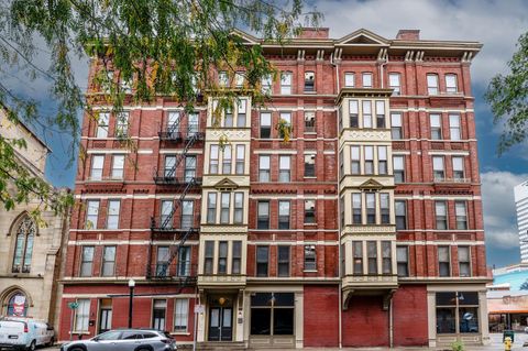 Photo of 104 W Ninth Street #4A, Cincinnati, OH 45202 (MLS # 1858021)