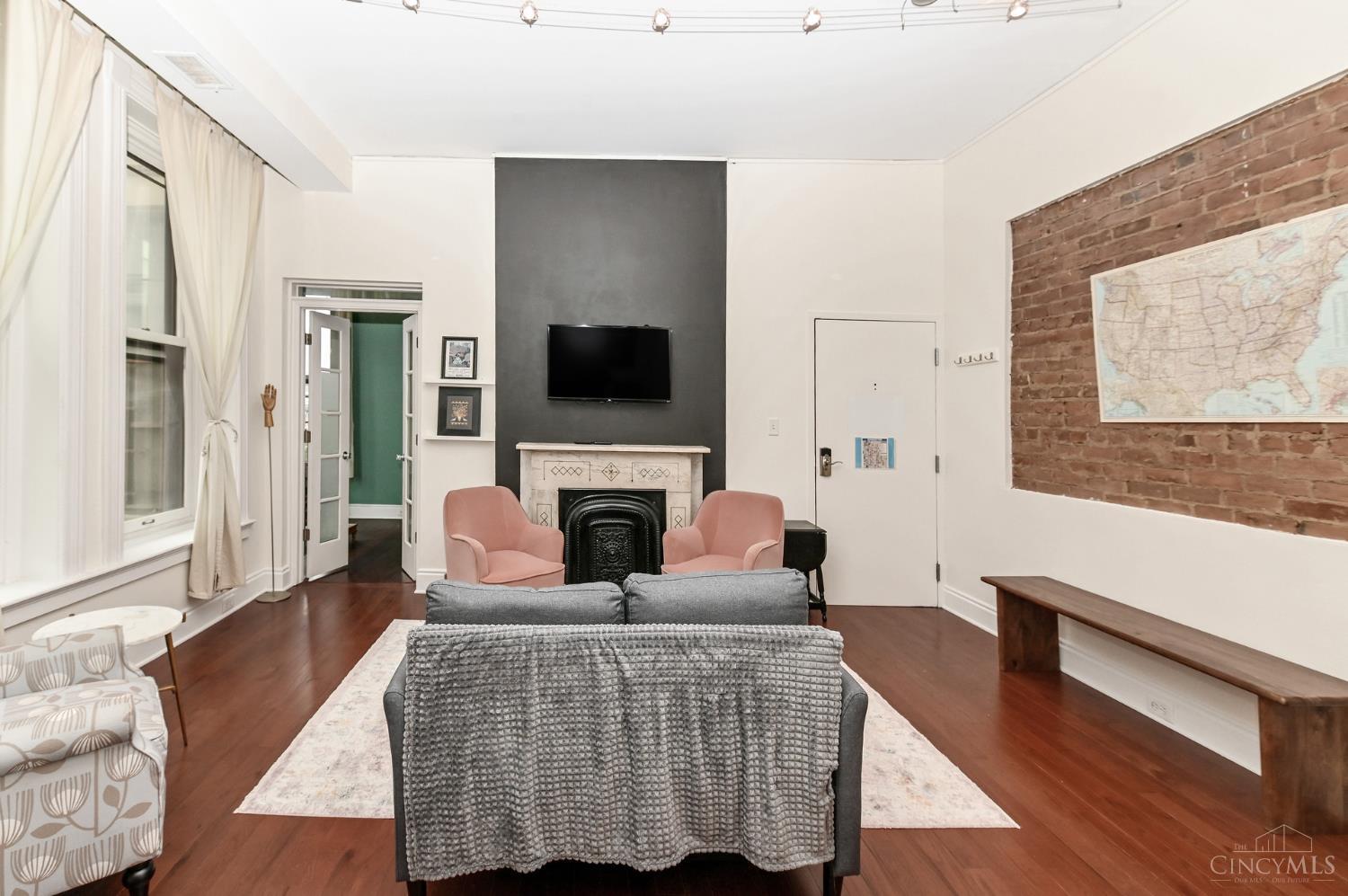 104 W Ninth Street 4A