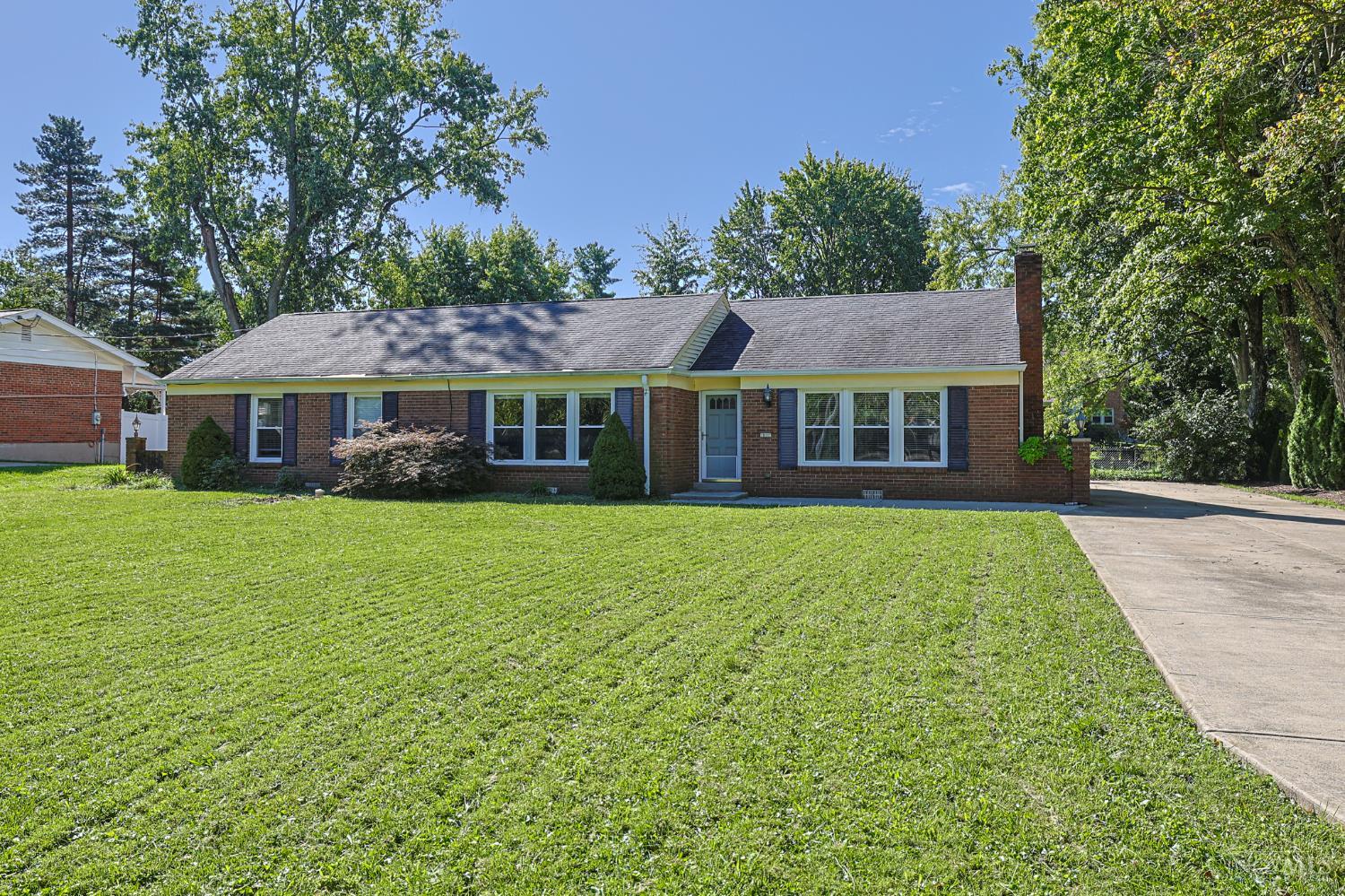 10111 Zig Zag Road
