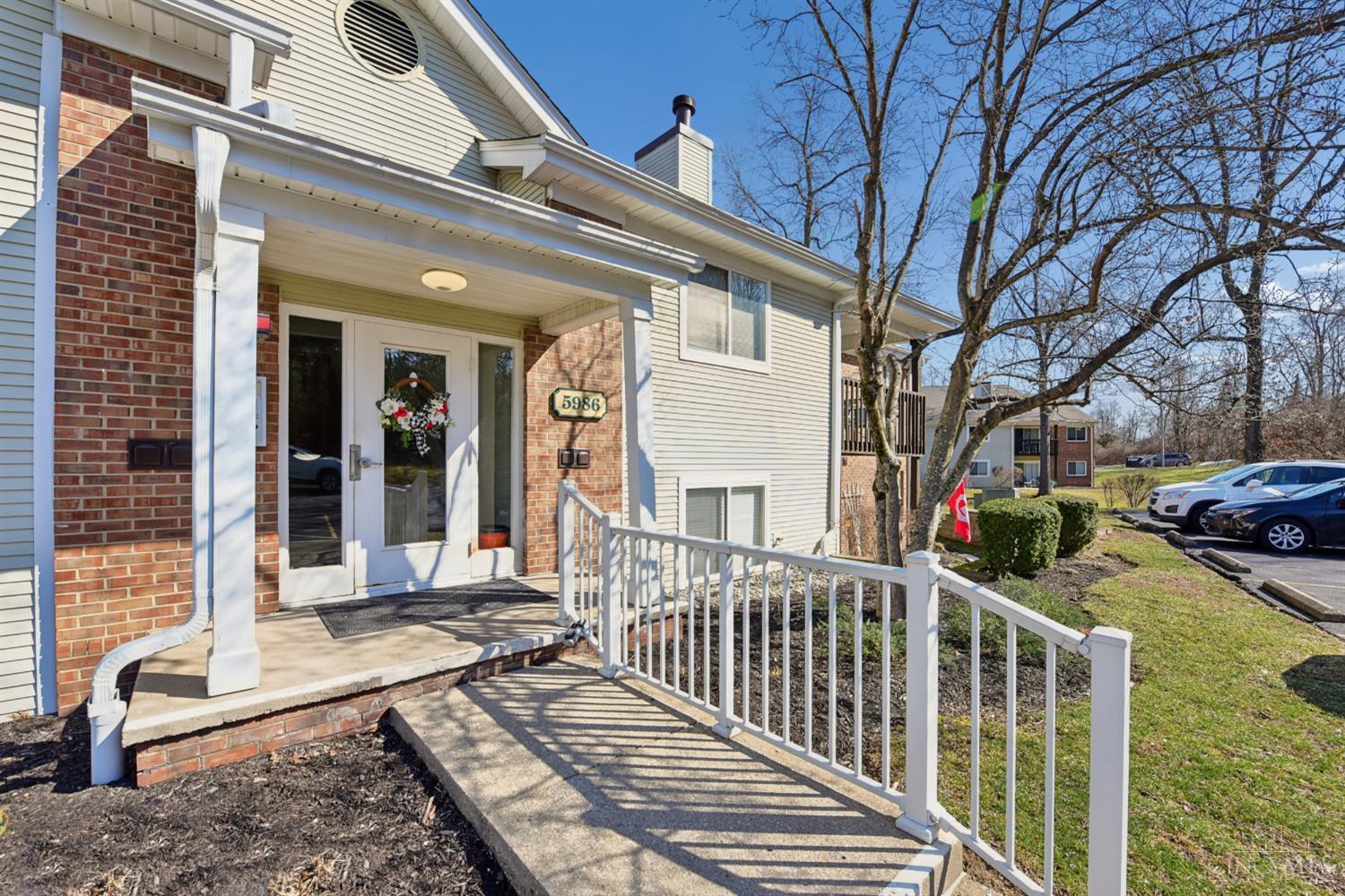 5986 Meadow Creek Drive 2