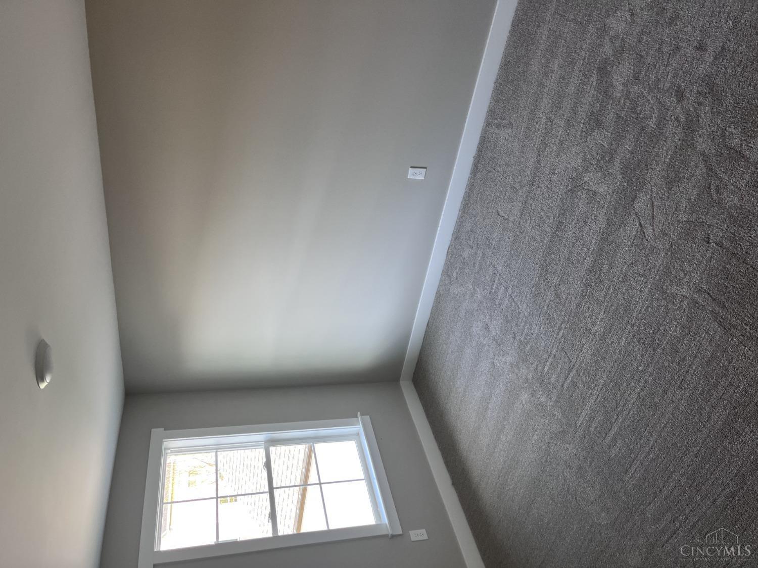 8215 N York Street #A, Sycamore Twp, Utah image 3