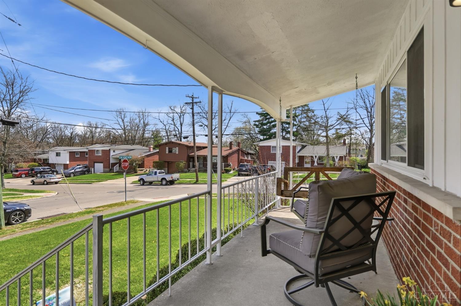 3301 Cresentview Lane