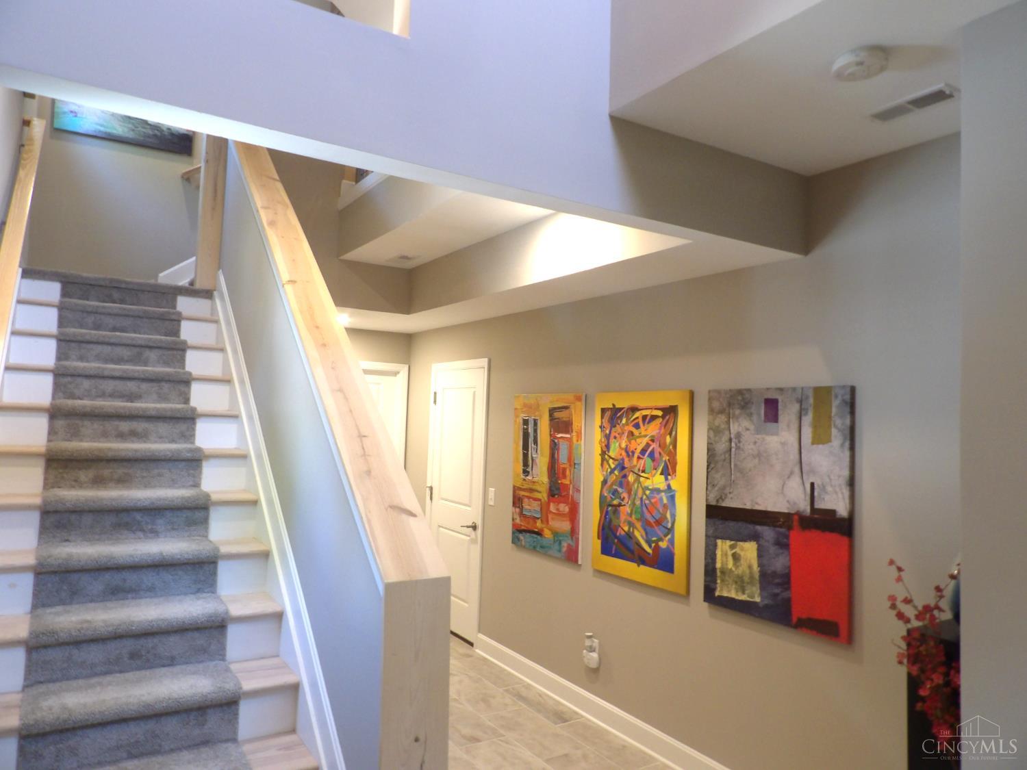 658 Hawthorne Avenue, Cincinnati, Ohio image 11