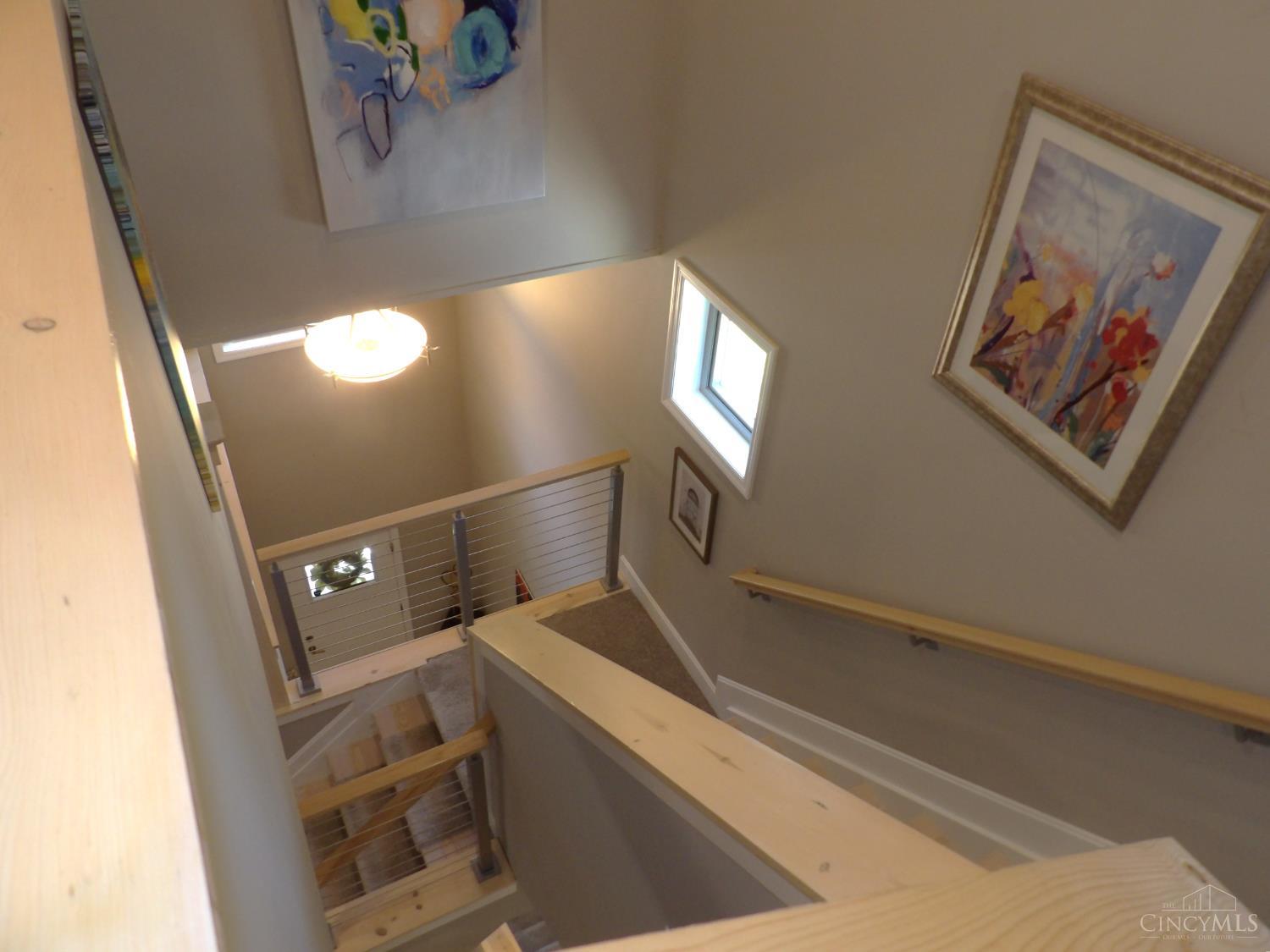 658 Hawthorne Avenue, Cincinnati, Ohio image 32