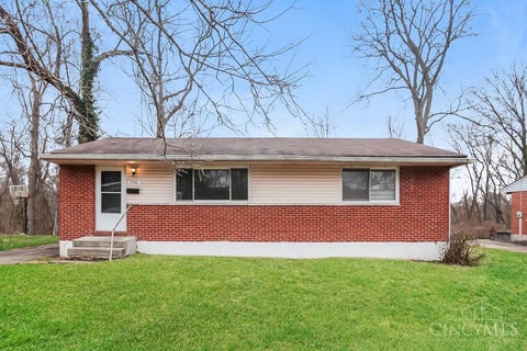 Photo of 196 Joliet Avenue, Woodlawn, OH 45215 (MLS # 1896500)