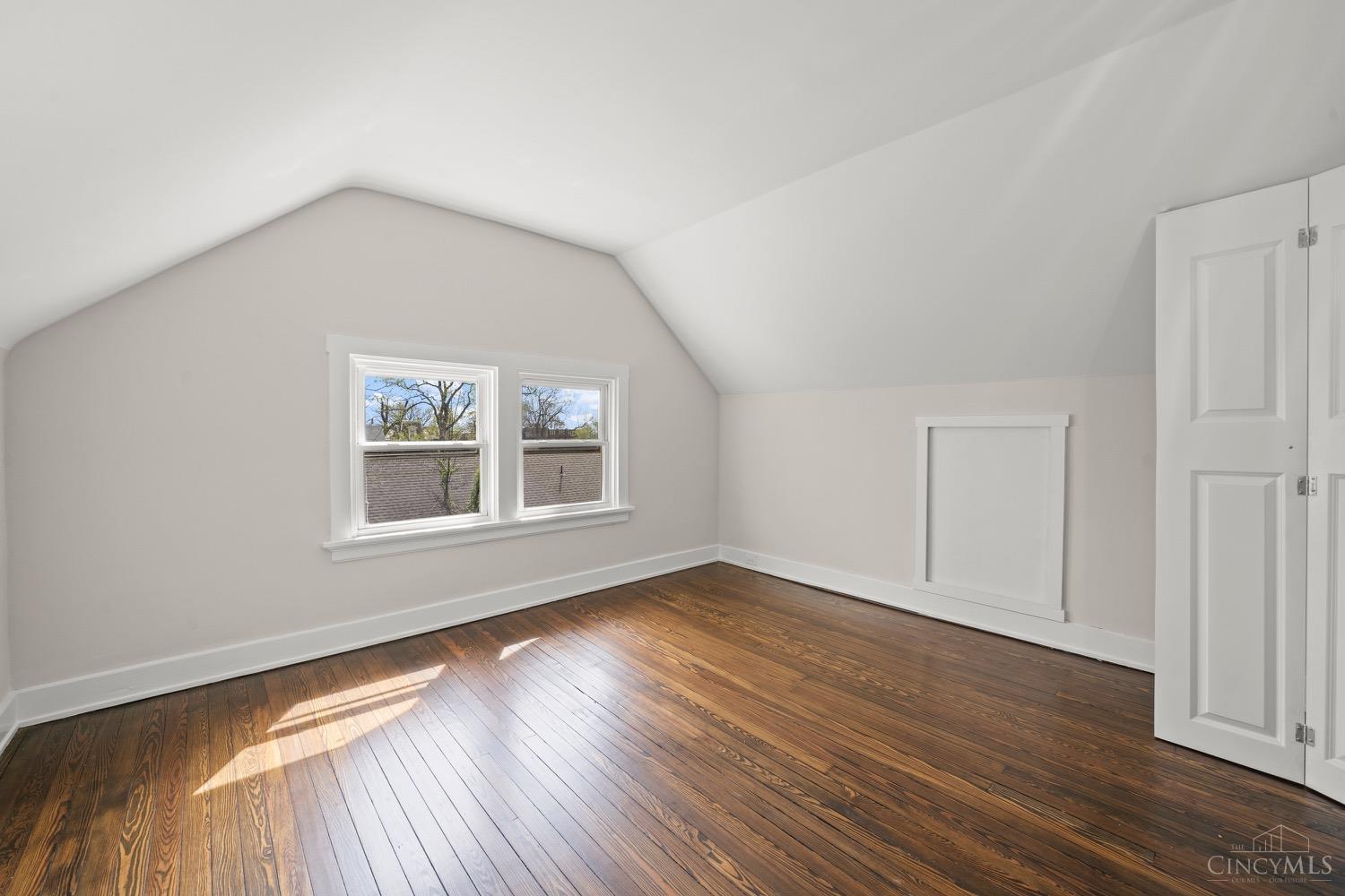 2704 Hackberry Street, Cincinnati, Ohio image 33