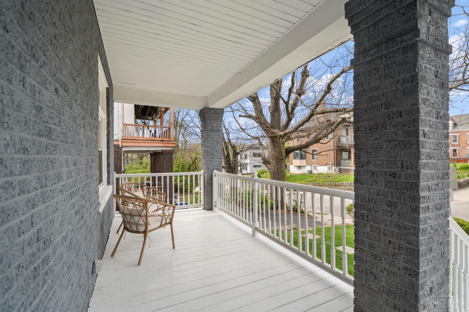 2704 Hackberry Street, Cincinnati, Ohio image 4