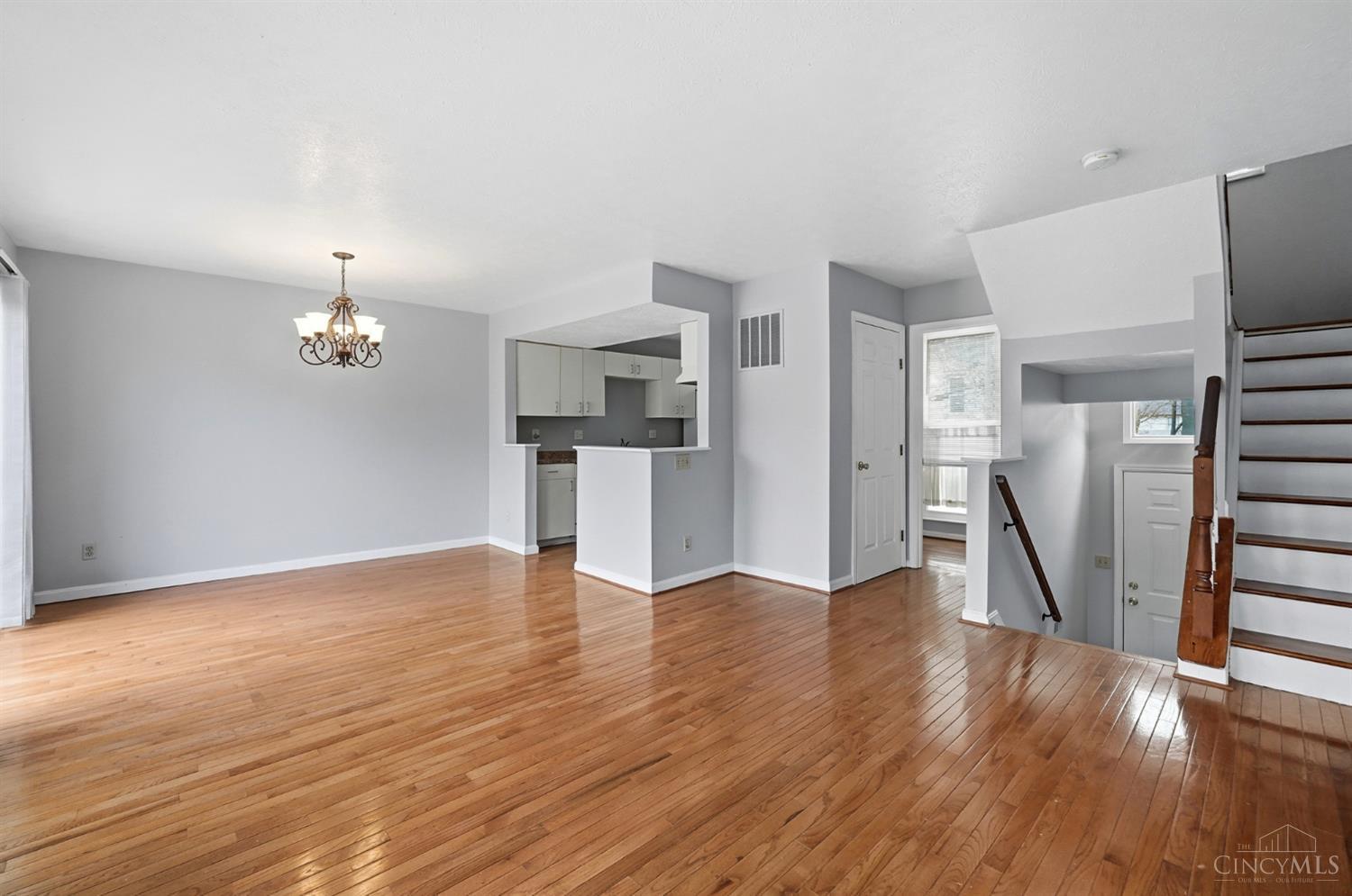 423 Elizabeth Street