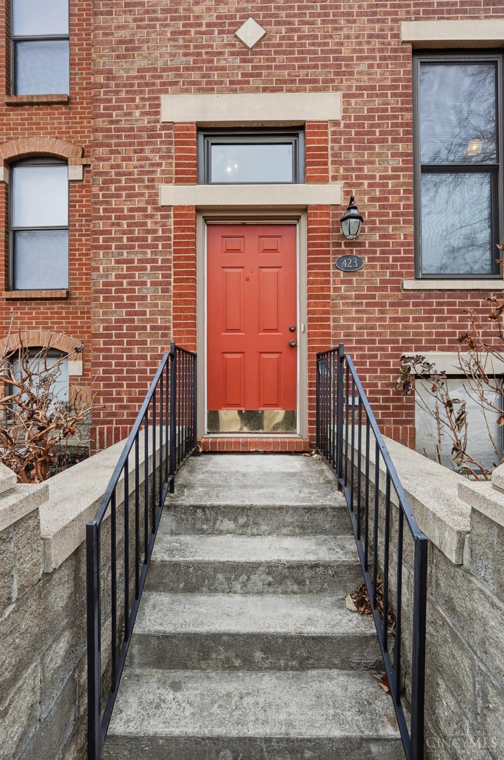 423 Elizabeth Street