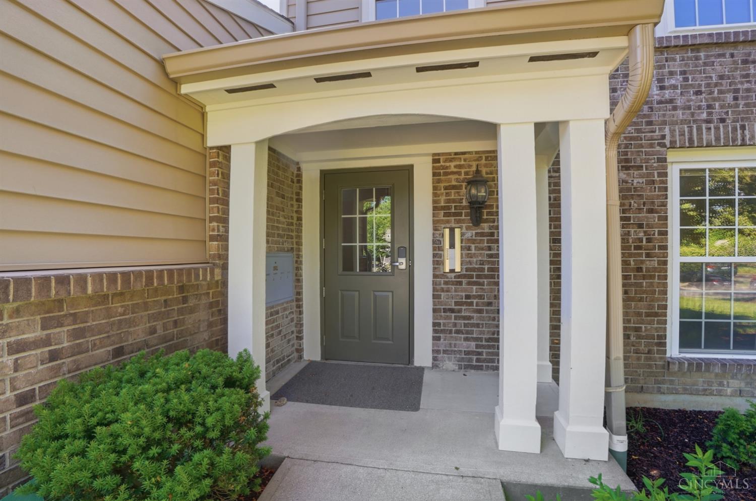 5892 Stonebridge Circle 302