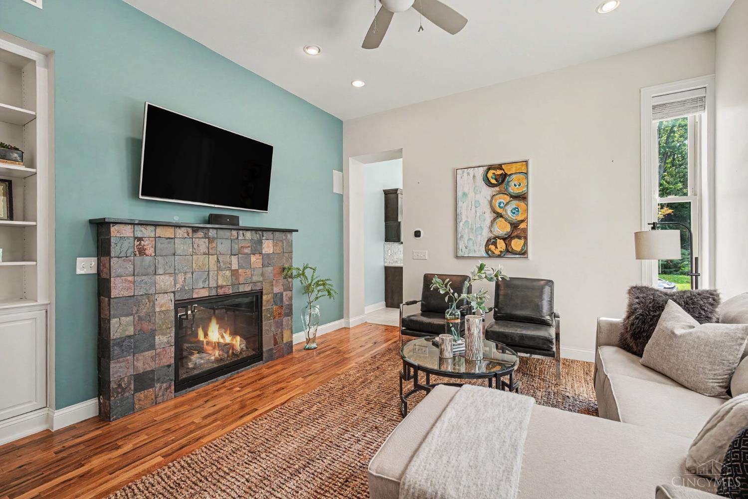 2656 Bellevue Avenue