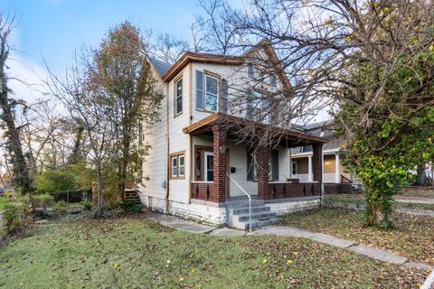 Photo of 5213 Kenwood Road, Cincinnati, OH 45227 (MLS # 1858055)