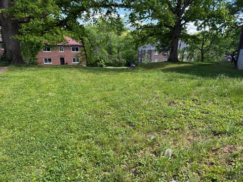 3143 Bracken Woods Lane Cincinnati OH 45211