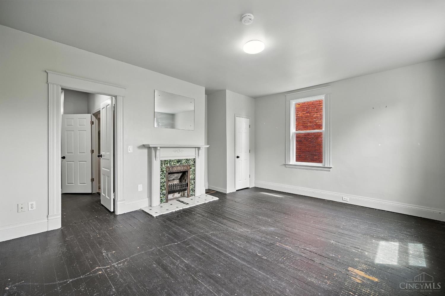 404 Warner Street