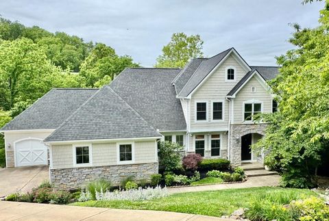 Photo of 3609 Stone Arbor Lane, Cincinnati, OH 45226 (MLS # 1880127)
