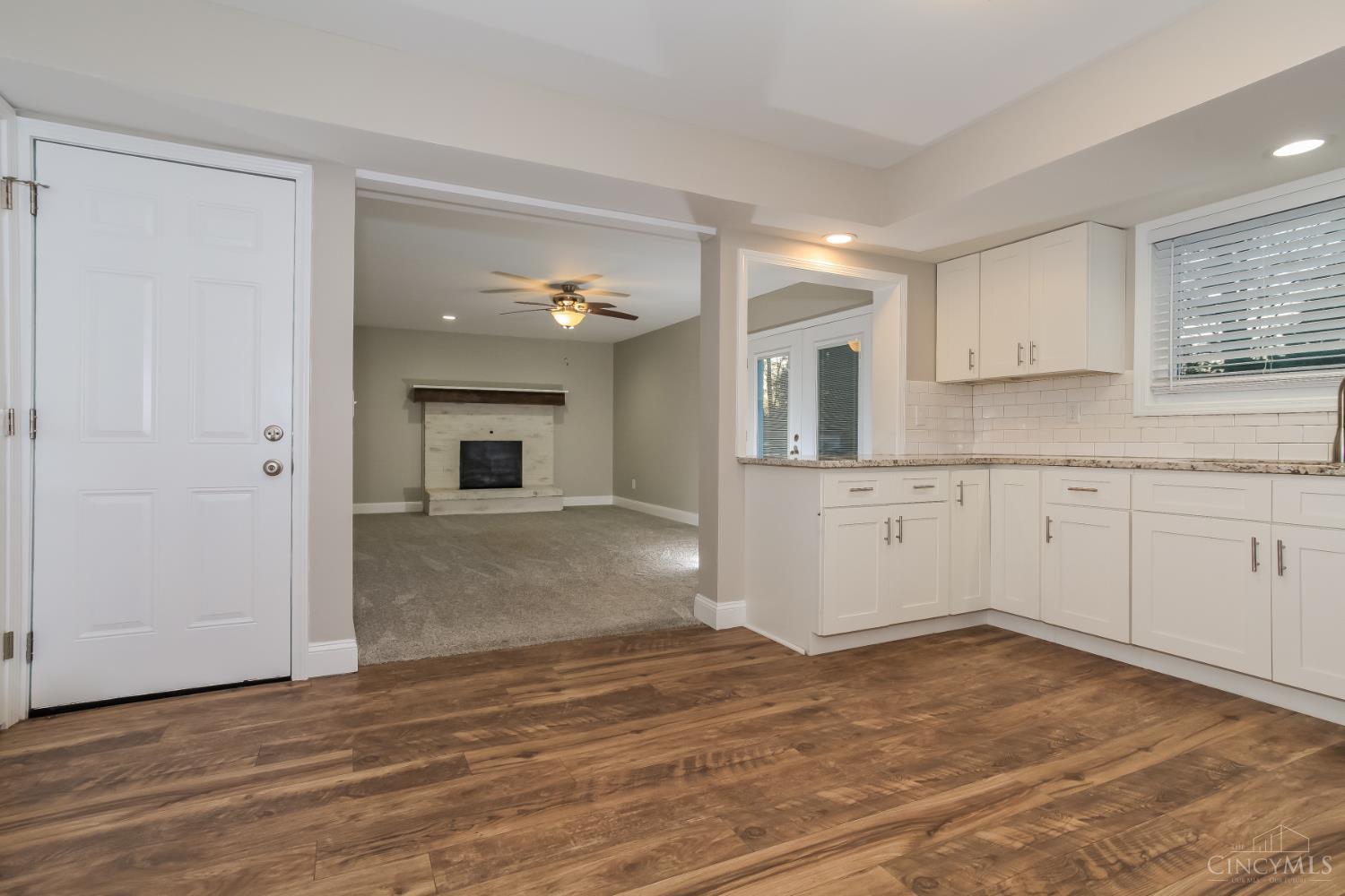 1194 Meadow Knoll Court