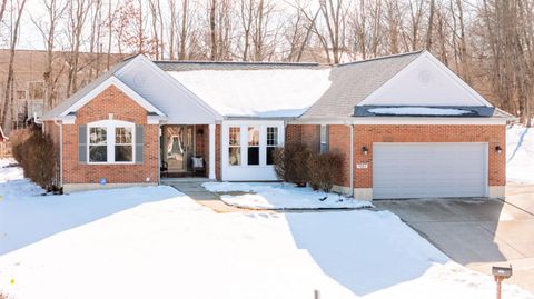 Photo of 1065 Dunstan Court, Hamilton Township, OH 45152 (MLS # 1868475)