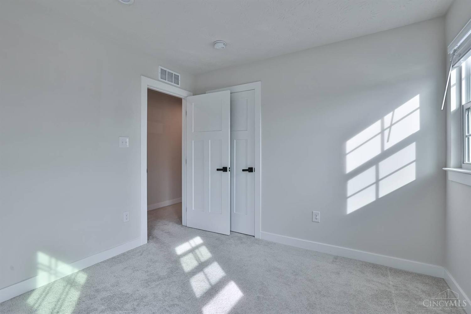 437 Sydney Drive, Tipp City, Ohio image 25