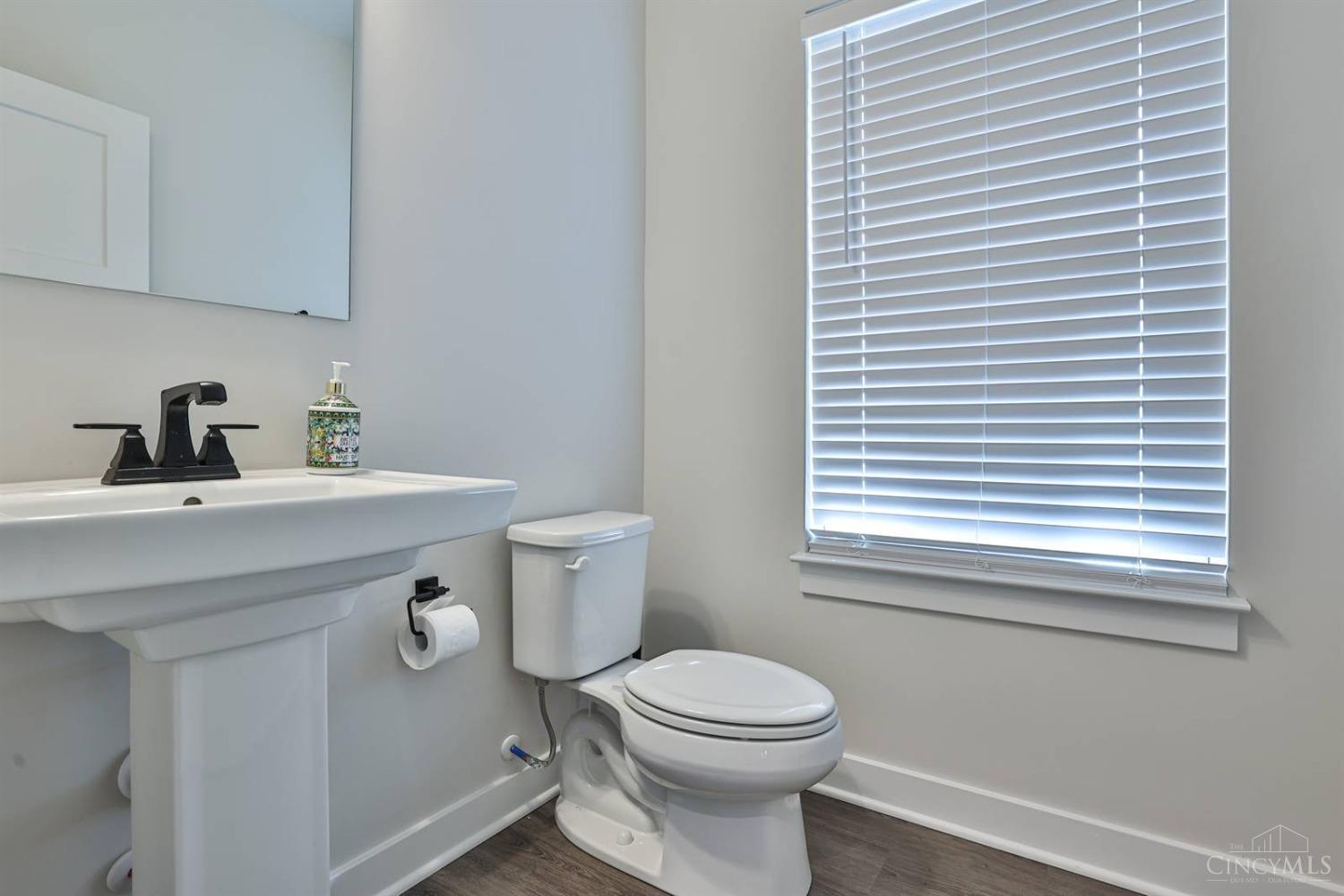 437 Sydney Drive, Tipp City, Ohio image 34
