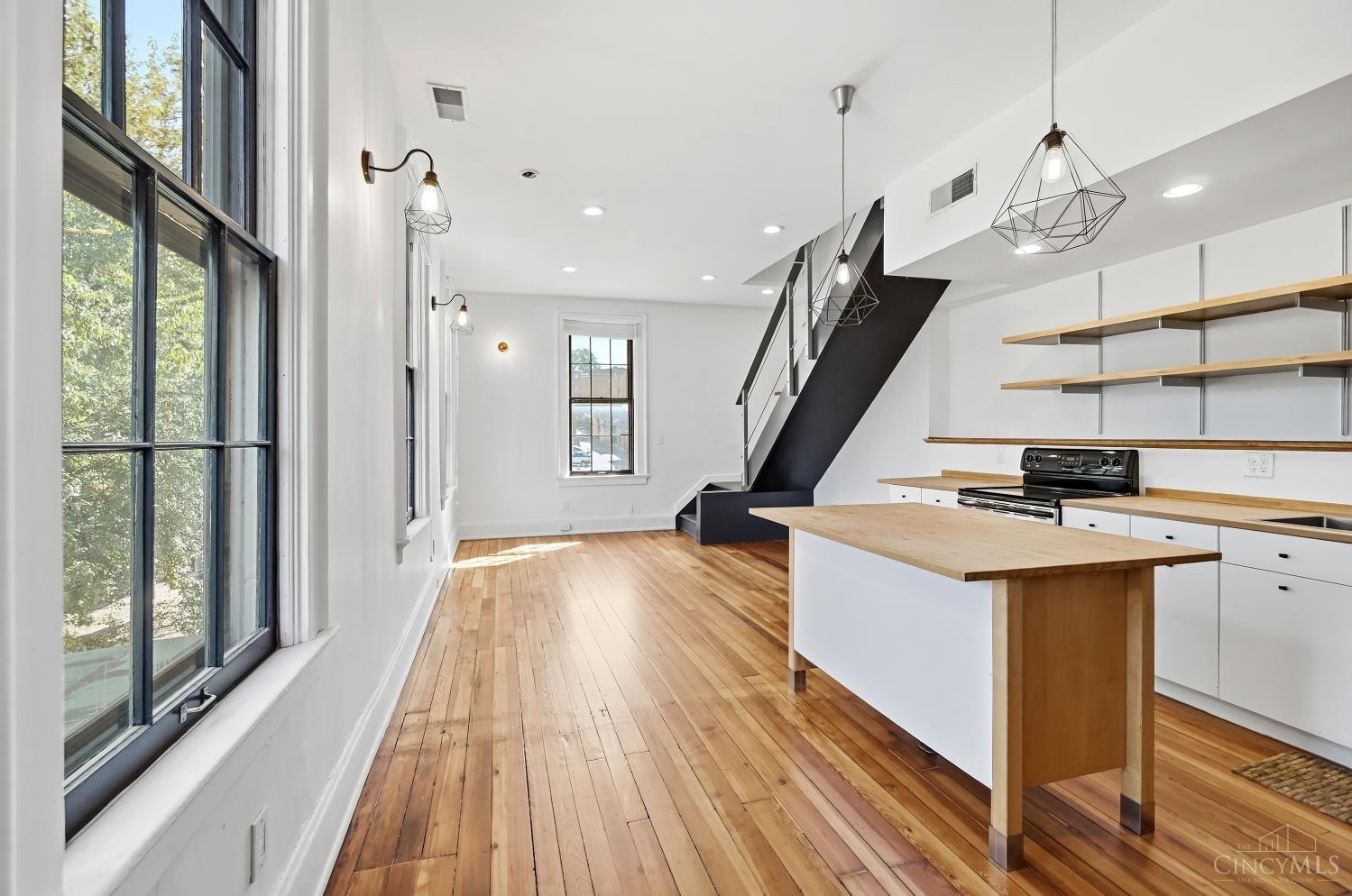 1314 Spring Street 4