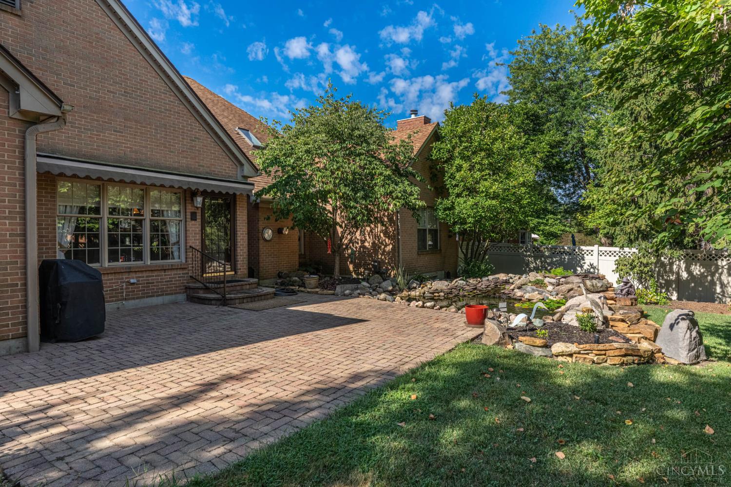 Middletown, Ohio 45042, United States, 4 Bedrooms Bedrooms, ,4 BathroomsBathrooms,Residential,Pending,202950