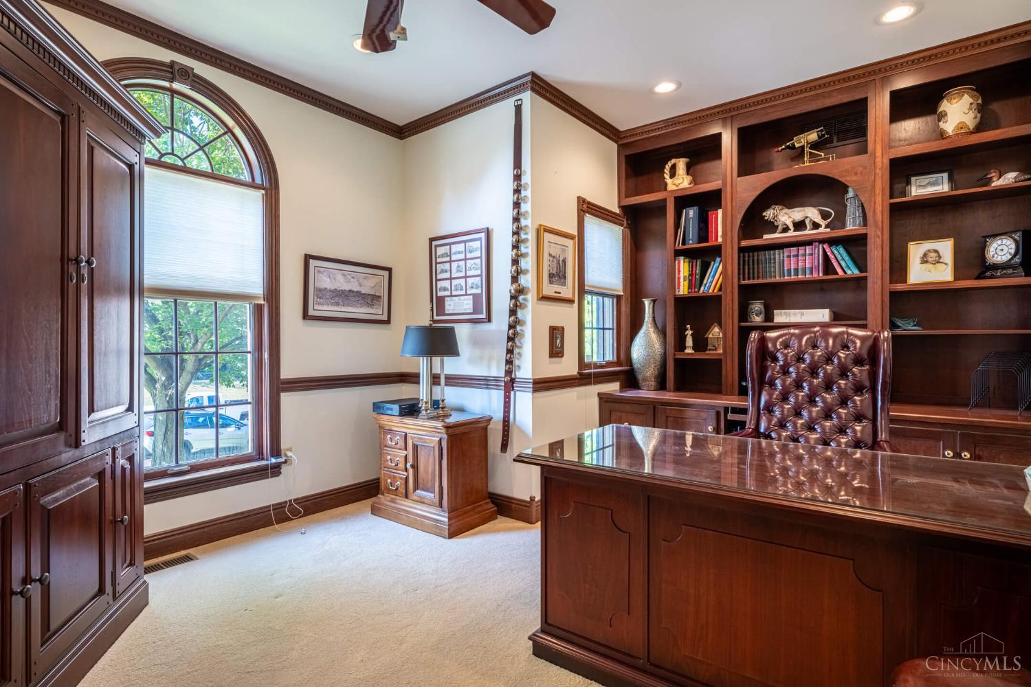 Middletown, Ohio 45042, United States, 4 Bedrooms Bedrooms, ,4 BathroomsBathrooms,Residential,Pending,202950