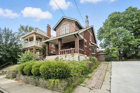 Photo of 348 Volkert Avenue, Cincinnati, OH 45219 (MLS # 1856755)