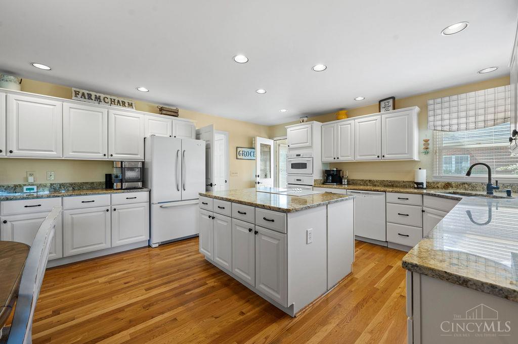 7844 Woodglen Drive, West Chester, Ohio image 10
