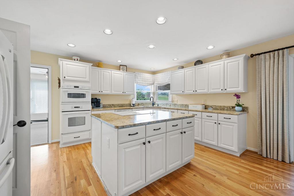 7844 Woodglen Drive, West Chester, Ohio image 9