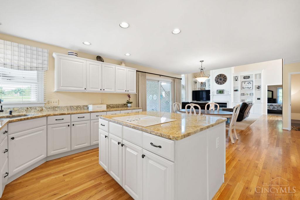 7844 Woodglen Drive, West Chester, Ohio image 11