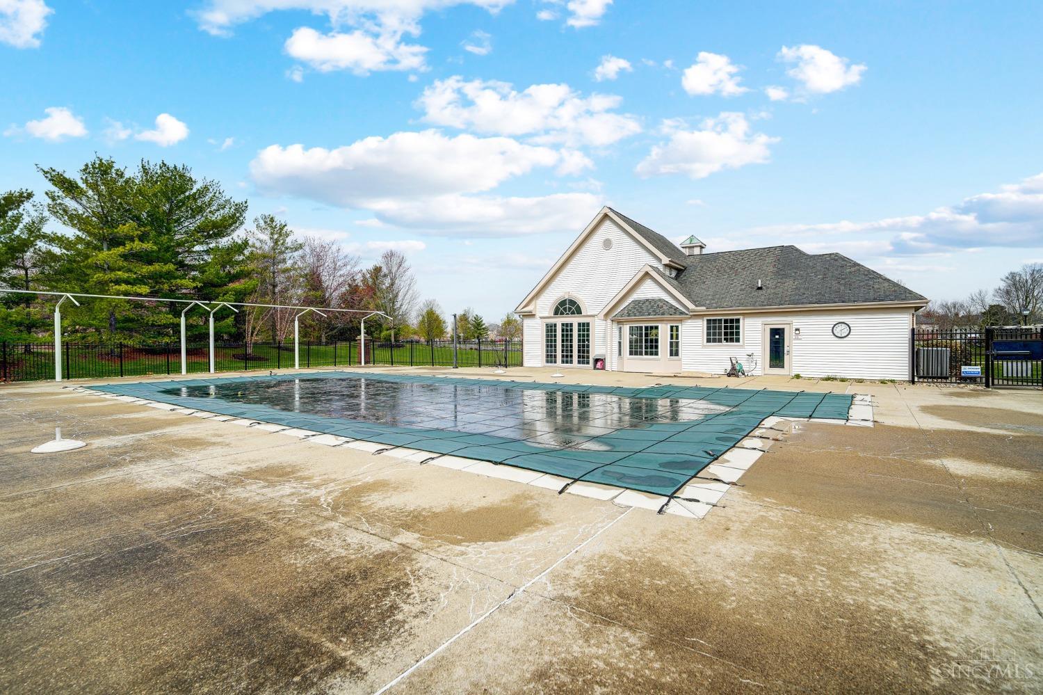 4076 East Village Drive, Mason, Ohio image 38