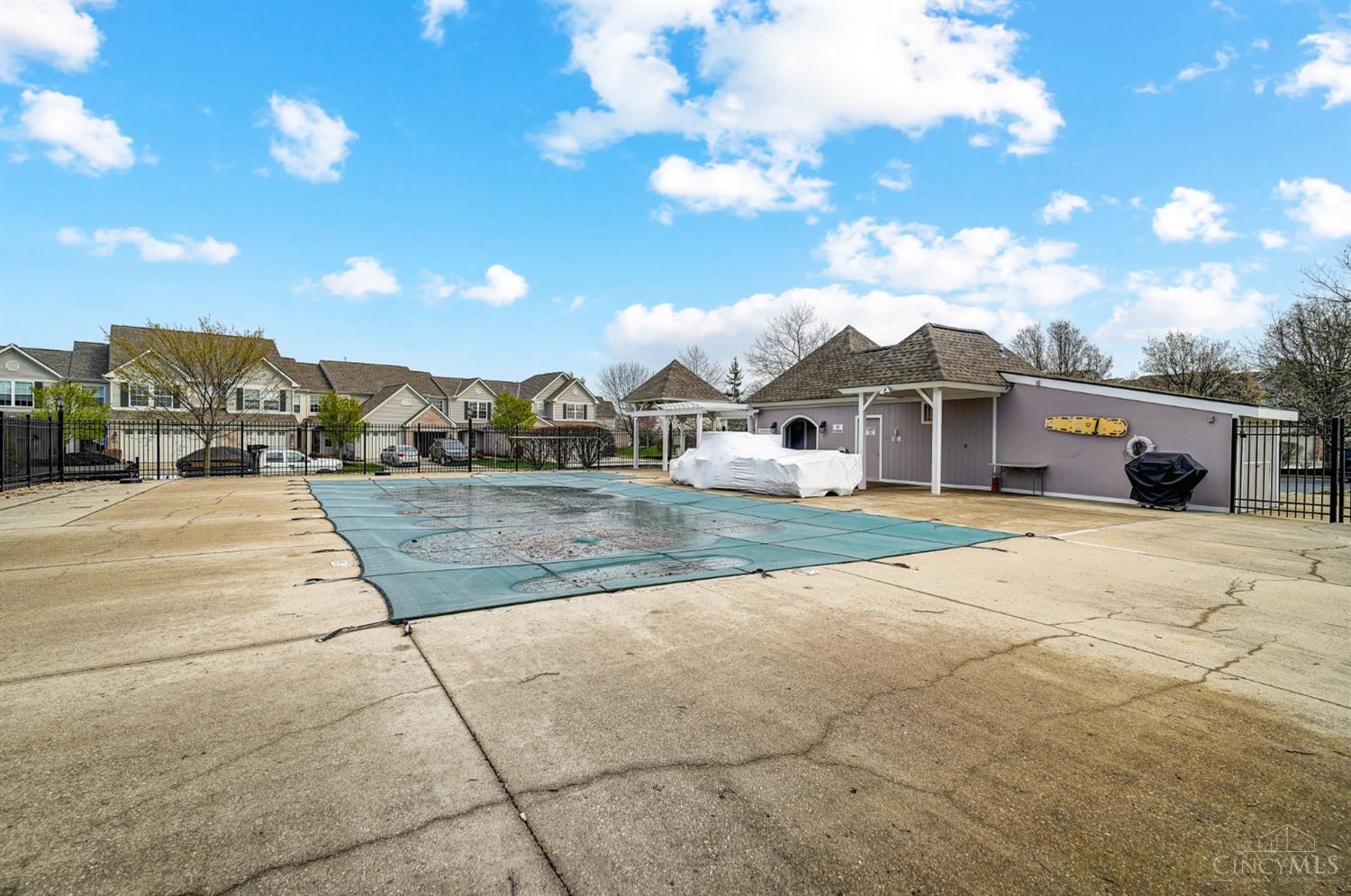 4076 East Village Drive, Mason, Ohio image 33