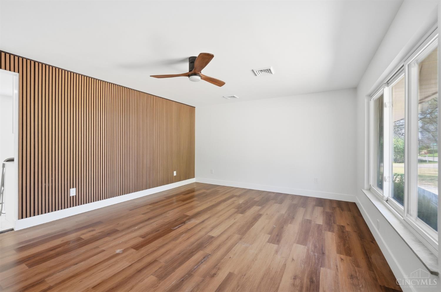 5695 Antoninus Drive