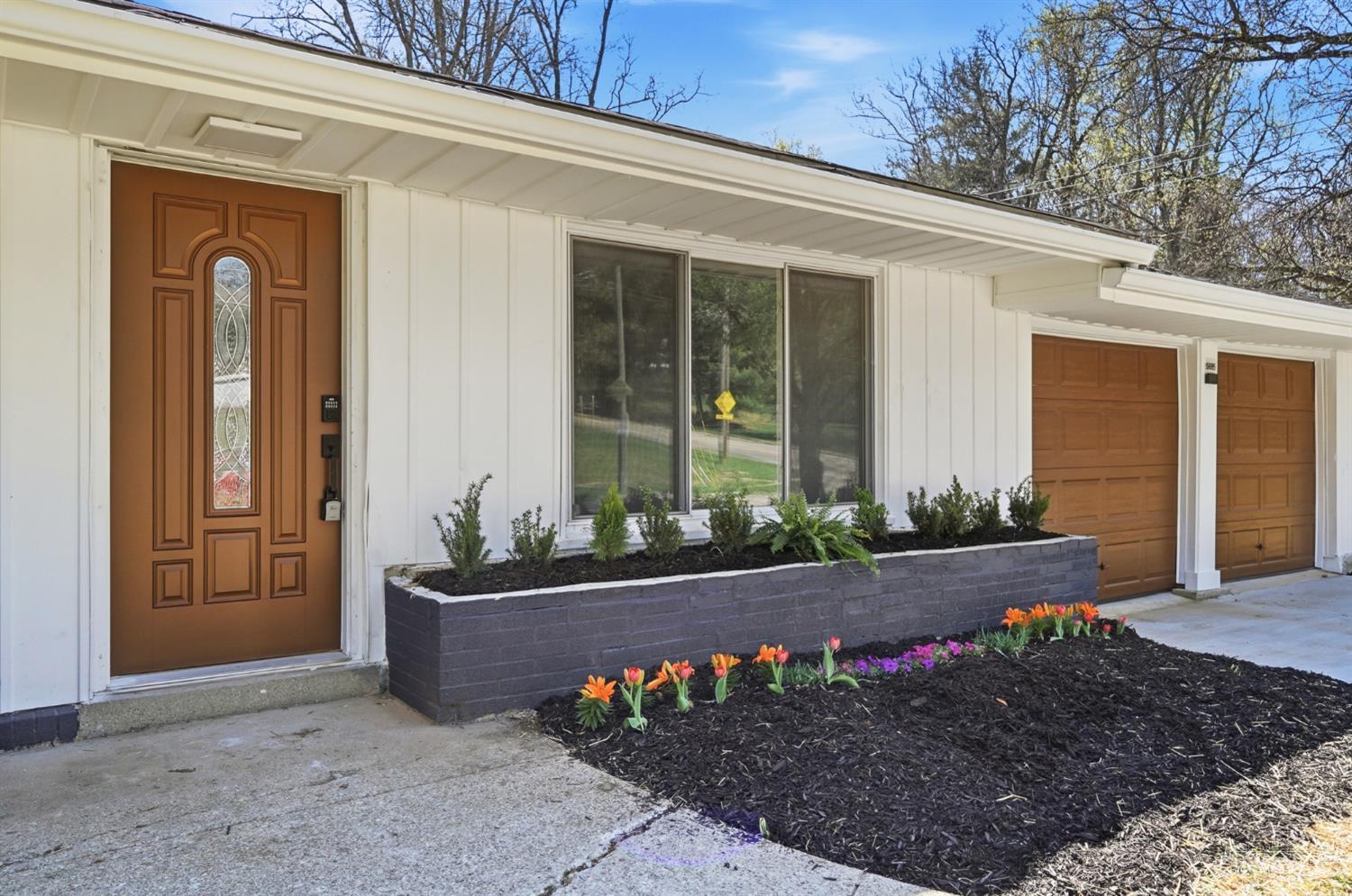 5695 Antoninus Drive